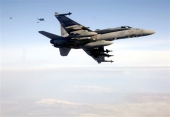 Ολαντ: Ενέκρινε αεροπορικές επιδρομές ενάντια στους τζιχαντιστές