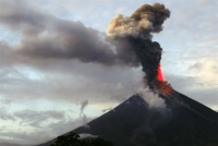 «Ξύπνησε» το ηφαίστειο Μαγιόν στις Φιλιππίνες (βίντεο)