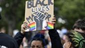 Με αλληλεγγύη απαντούν στο ρατσισμό οι μαύροι στην Γερμανία