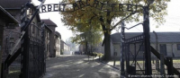 Deutsche Welle: Στρεβλός ο πολωνικός νόμος για το Ολοκαύτωμα