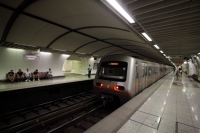 Ανοιχτοί για τη φιλοξενία αστέγων πέντε σταθμοί του Μετρό