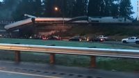 ΗΠΑ: Τρένο εκτροχιάστηκε και έπεσε σε αυτοκινητόδρομο