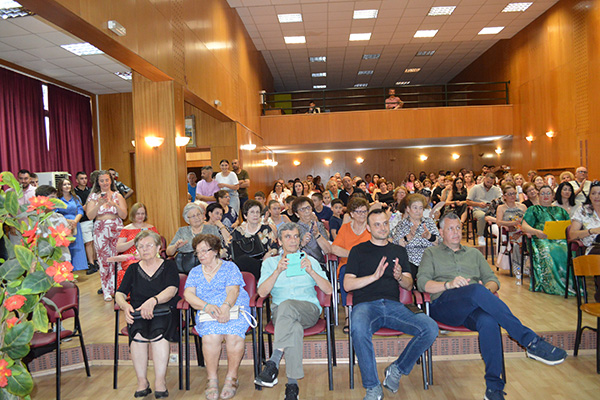 DSC_0098.jpgφβ.jpg
