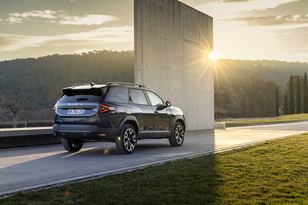 Dacia_Bigster_Hybrid_155_Journey_9.jpgφβ.jpg