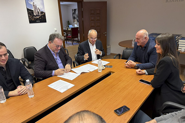 IMG 5b3f53b1f4fddd7e4ea4671a64b5ce64 V