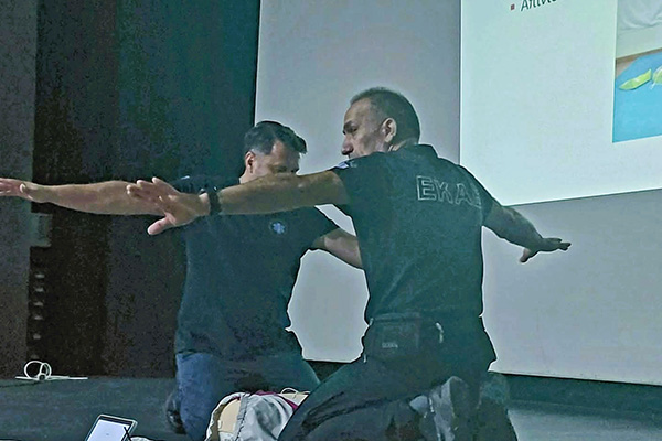 ΕΝΗΜΕΡΩΣΗ_ΕΚΑΒ_ΓΙΑ_ΠΡΩΤΕΣ_ΒΟΗΘΕΙΕΣ_2φβ.jpg