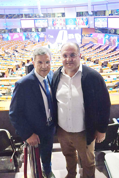 ΕΠΙΣΚΕΨΗ_ΔΗΜΑΡΧΟΥ_ΚΙΛΚΙΣ_ΚΑΙ_ΠΡΟΕΔΡΟΥ_Δ.Σ._ΣΤΙΣ_ΒΡΥΞΕΛΛΕΣ_2.1φβ.jpg