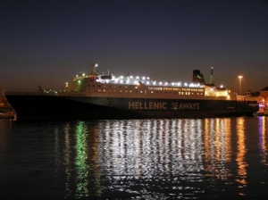 Μηχανική βλάβη εν πλω παρουσίασε τη νύχτα το Νήσος Ρόδος