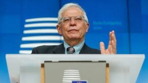 Μπορέλ: Υπέρ της κατάσχεσης πόρων της Ρωσίας για την ανοικοδόμηση της Ουκρανίας