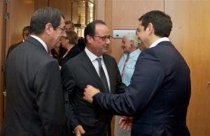 Ολάντ: Η Ελλάδα δείχνει αποφασισμένη να αποφύγει το Grexit