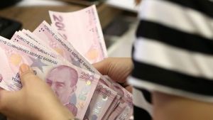 Τουρκία: Κατακόρυφη πτώση και ιστορικό χαμηλό για την τουρκική λίρα
