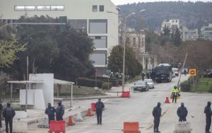 Εκκενώθηκε από την ΕΛ.ΑΣ. η κατάληψη του ΑΠΘ – 33 προσαγωγές, 16 συλλήψεις – Πορεία διαμαρτυρίας στη Θεσσαλονίκη (pics &amp; vid)