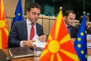 Βρυξέλλες σε Ντιμιτρόφ: Εξομαλύνετε τις σχέσεις με τους γείτονες