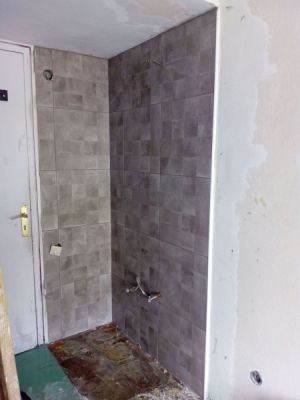 ΑΠΘ: Από «extreme makeover» πέρασε πατέρας το δωμάτιο-τρώγλη της κόρης του στις εστίες – Έγινε ένα τρομερό διαμέρισμα