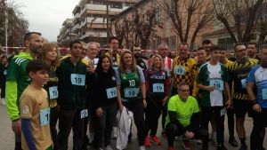 Δρομείς όλων των ηλικιών τιμούν τον Άλκη Καμπανό στον 2ο Αγώνα Δρόμου στη Θεσσαλονίκη