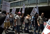 <div>Εργαζομένων του Athens Ledra συγκεντρώθηκαν στην J&amp;P Αβαξ</div>