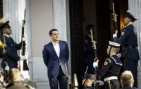 Ο Αλέξης Τσίπρας μεταξύ θεσμών και ΣΥΡΙΖΑ