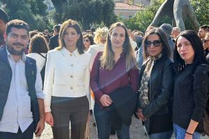 Στο πλευρό των εργαζομένων στο "Βοήθεια στο Σπίτι" η Ειρήνη Αγαθοπούλου