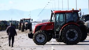 Ενίσχυση των αγροτικών μπλόκων στον Έβρο: Στρατηγικές κινητοποιήσεις για διεκδίκηση δικαιωμάτων