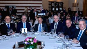 Άμεσες δράσεις για περιορισμό ανατιμήσεων και προώθηση του Thess INTEC από τον Υπουργό Ανάπτυξης