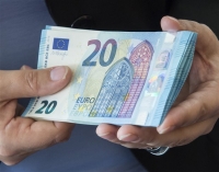 Μέχρι την Παρασκευή η αίτηση για οικογενειακά επιδόματα έτους 2015
