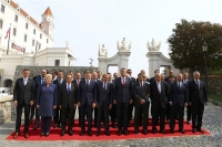 Τσίπρας:Φεύγω συγκρατημένα αισιόδοξος-Μέρκελ:Δεν τηρούμε επαρκώς την υπόσχεση στους Ευρωπαίους για ευημερία - Ολάντ: Η ΕΕ μπορεί να προχωρήσει μετά το Brexit