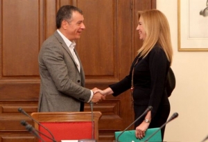 Κεντροαριστερά: τόσο κοντά, τόσο μακριά...