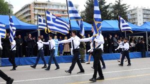 Ειδικές κυκλοφοριακές ρυθμίσεις για την παρέλαση της 25ης Μαρτίου στη Θεσσαλονίκη