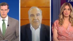 Παπαθανάσης στον ΣΚΑΪ: Πού είναι υποχρεωτική η μάσκα και πού σύσταση