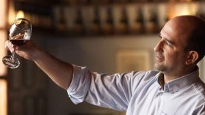 Μια «χρονοκάψουλα» κρασιού στη Στενήμαχο με 116.000 φιάλες