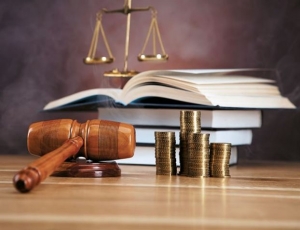 Παρέμβαση από τους Διοικητικούς Δικαστές για τον «κόφτη»