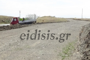 Κάνουν μπίζνες με λεφτά των Ελλήνων και στην πλάτη των προσφύγων