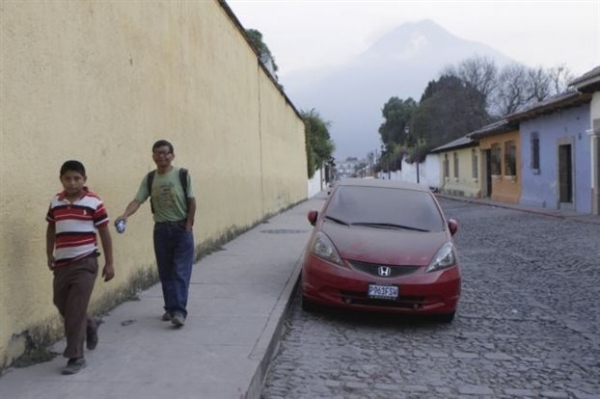 Γουατεμάλα: Εκλεισε το αεροδρόμιο της πρωτεύουσας εξαιτίας ηφαιστειακής στάχτης