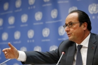 Ο Ολάντ στην Αθήνα για στήριξη και επενδύσεις