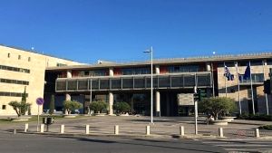 Νέα μέτρα και πρόστιμα από τον Δήμο Θεσσαλονίκης για την επίλυση των προβλημάτων στους δρόμους