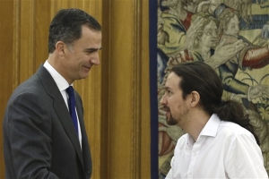 Ισπανία: Αλλάζουν θέση οι Podemos - Στηρίζουν κυβέρνηση με Σοσιαλιστές