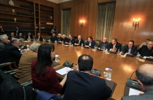 Ισχυρή, αλλά μειούμενη, η εμπιστοσύνη των πολιτών στην κυβέρνηση