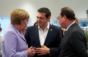 Συνομίλησαν Τσίπρας, Μέρκελ, Ολάντ και Γιούνκερ τη Δευτέρα το βράδυ