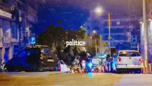 Θεσσαλονίκη: Πετροπόλεμος και χημικά στην πλατεία Καλλιθέας χθες το βράδυ