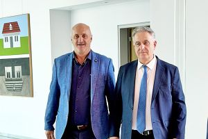 Εθιμοτυπική επίσκεψη του ΥφΑΑΤ Αθ. Καββαδά στον Αντιπεριφερειάρχη Ανδρέα Βεργίδη
