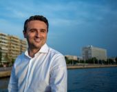Αντώνης Σαουλίδης, υποψήφιος βουλευτής ΠΑΣΟΚ: «Έχω τη δυνατότητα να αποδείξω ότι δεν είμαστε όλοι ίδιοι» (ΒΙΝΤΕΟ)