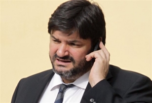 Σάλος από το σχόλιο του Φ.Κρανιδιώτη για τον σύντροφο του Μ. Χατζησάββα