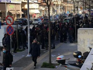 Προφυλακιστέοι οι τρεις κατηγορούμενοι για τα γκαζάκια στην Θεσσαλονίκη (pics)