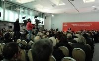 Κ.Ε. ΣΥΡΙΖΑ: Συνέδριο τον Απρίλιο, όχι σε οικουμενική