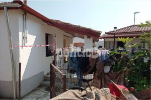 Θεσσαλονίκη – Αδερφός Μητροκτόνου: «Μάλωνε με τον κόσμο, ξεσπούσε σε μένα και σκότωσε την γριά»
