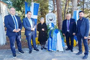 Σε κλίμα συγκίνησης τα αποκαλυπτήρια της αναθηματικής στήλης του λοχαγού Δημητρίου Ξυλωμένου στον Άγιο Μάρκο