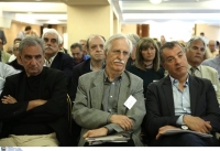 Θεοδωράκης: Ο κορμός του νέου δεν μπορεί να είναι οι υπουργοί του χθες