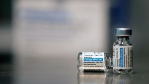 Johnson&amp;Johnson: «Προσωρινή» η καθυστέρηση παράδοσης των εμβολίων στην ΕΕ