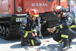 Απεγκλωβίστηκε ο άνδρας που καταπλακώθηκε από όχημα