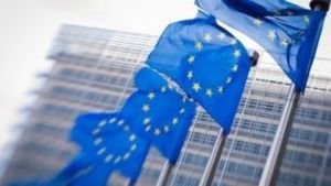 ΕΕ: Από τον Φεβρουάριο έχουν εξαχθεί 34 εκατ. δόσεις εμβολίων